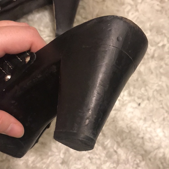 Beautiful coach clogs - Picture 6 of 7